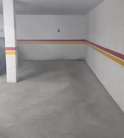 Apartamento En Centro De Conil, Calle Becquer 56, A/c, Wifi, Garaje Conil De La Frontera