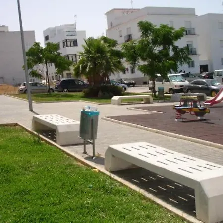 Apartamento En Centro De Conil, Calle Becquer 56, A/c, Wifi, Garaje Apartment *